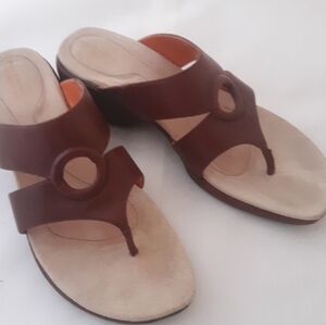 Rockports Tabea Mahogany Leather  Sandals 10